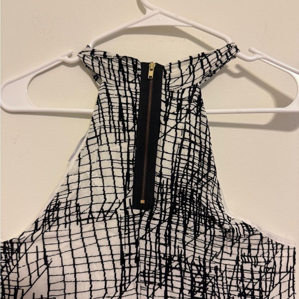 2/$30 Black Bead- Black White Halter Mini Dress Abstract Pattern Size Medium - Picture 7 of 7